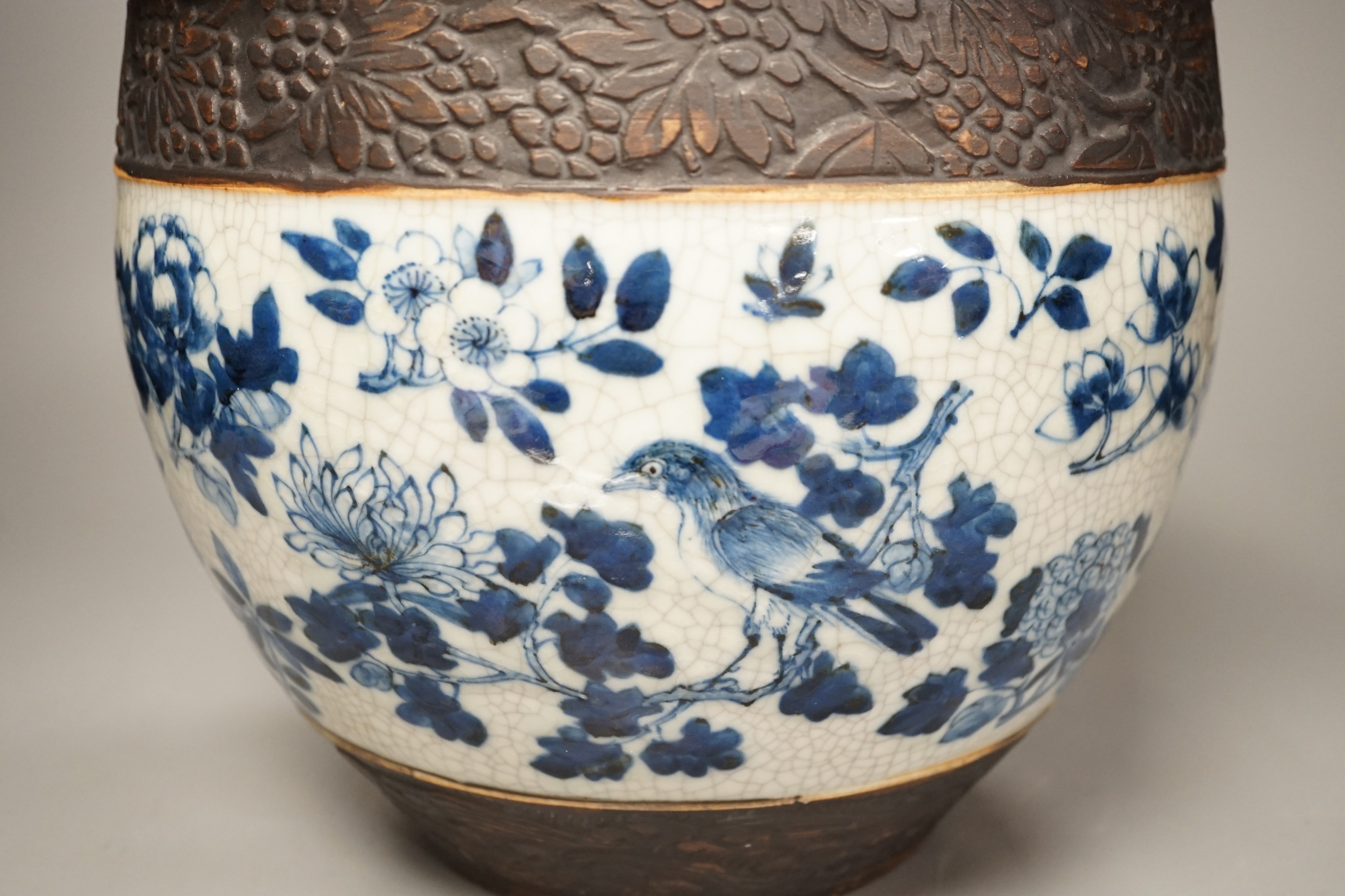 A Chinese blue and white crackle glaze jardiniere, c.1900, 23cm